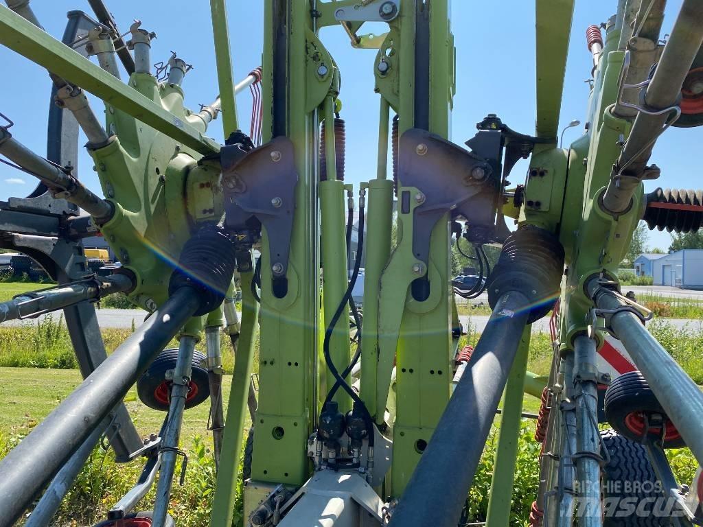CLAAS Liner 2900 Svanser