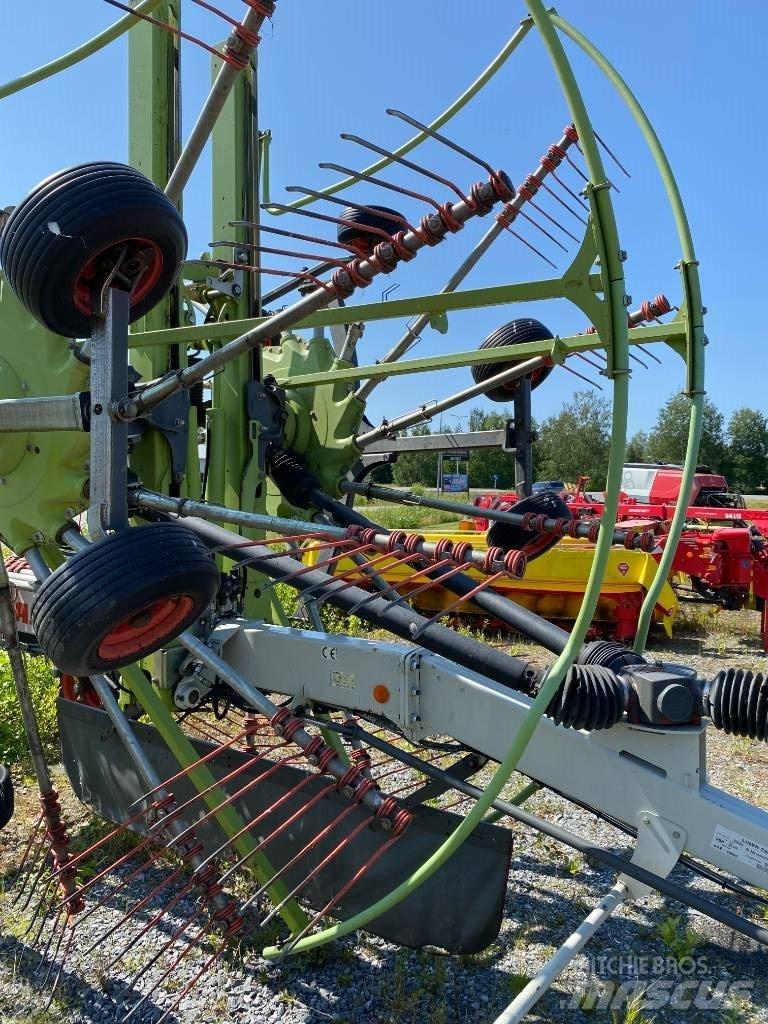 CLAAS Liner 2900 Svanser