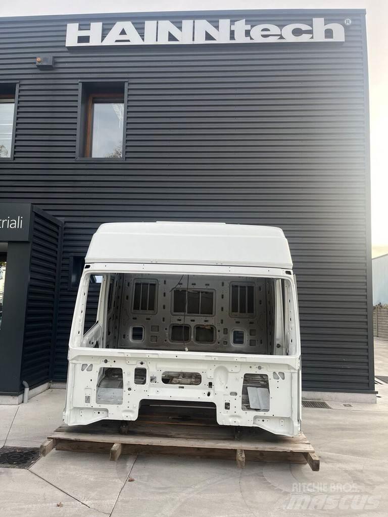 Iveco EUROSTAR Førerhus og Interiør