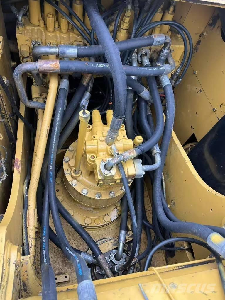 CAT 320 D Beltegraver