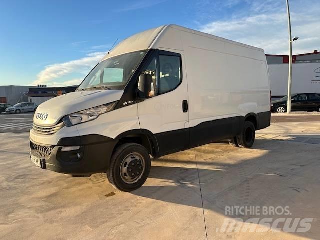 Iveco 35C 12 Varebiler