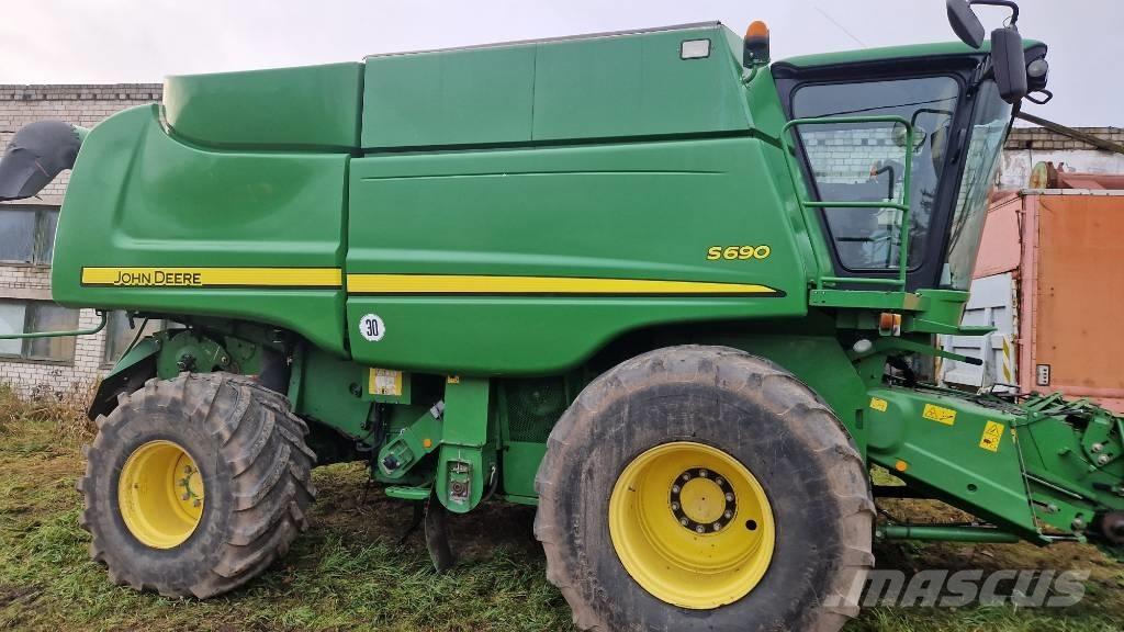 John Deere S 690 Skurtreskere