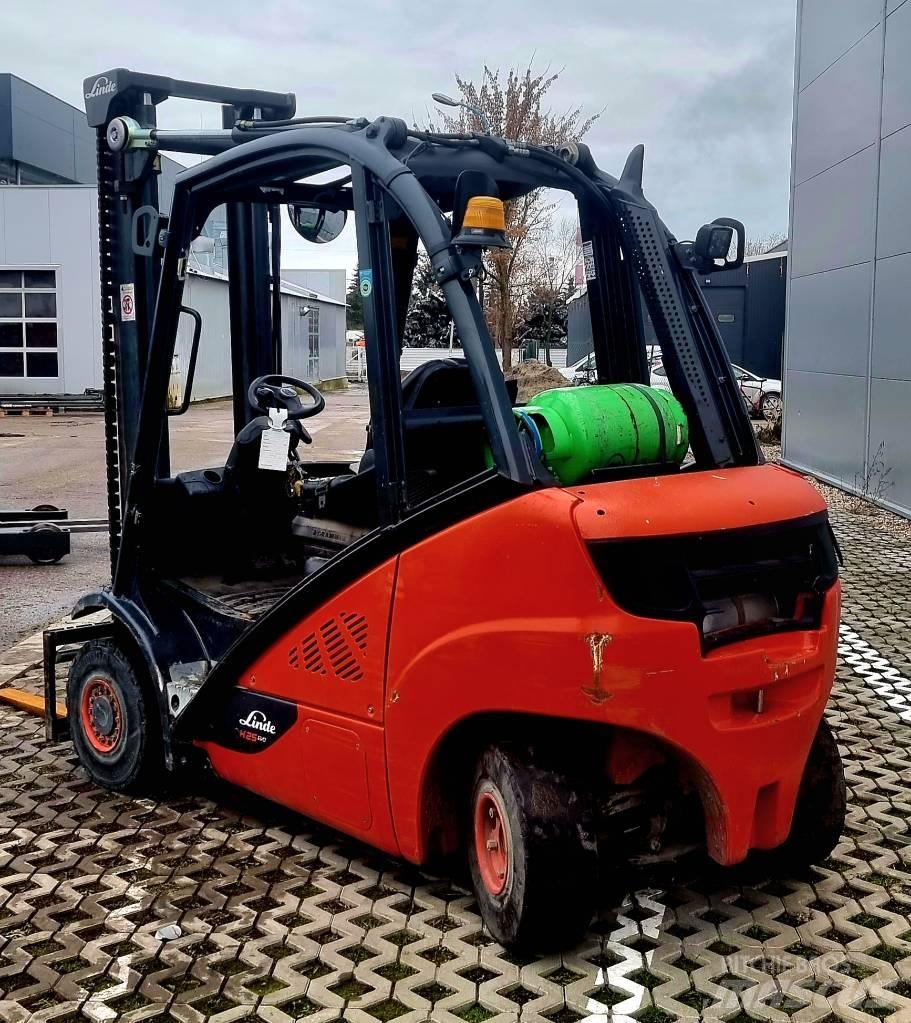 Linde H 25 T - 02 Propan trucker