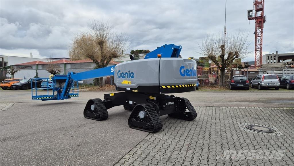 Genie S-45 TraX Leddede bomlifter