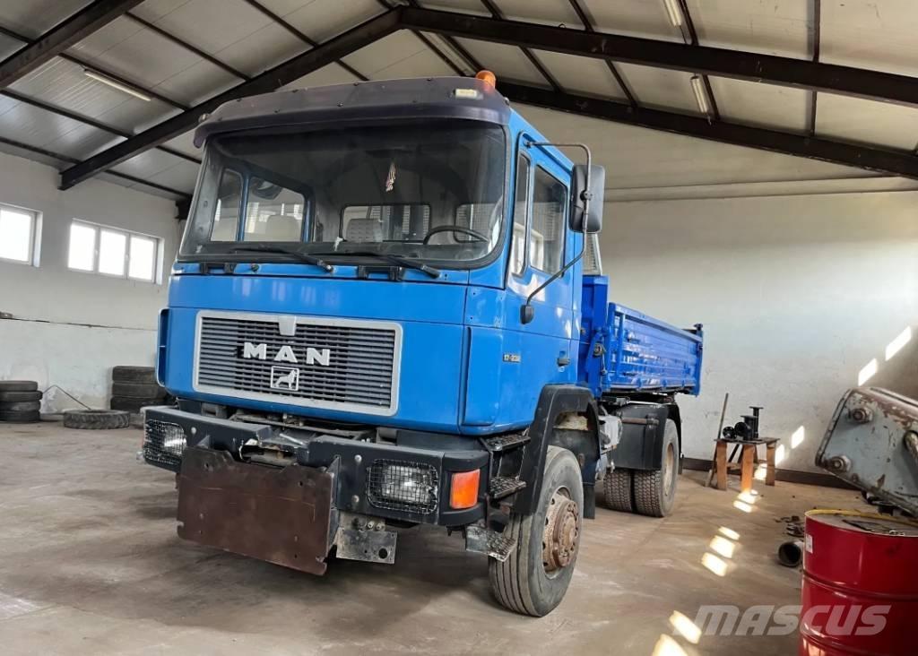 MAN 18-232 Tippbil