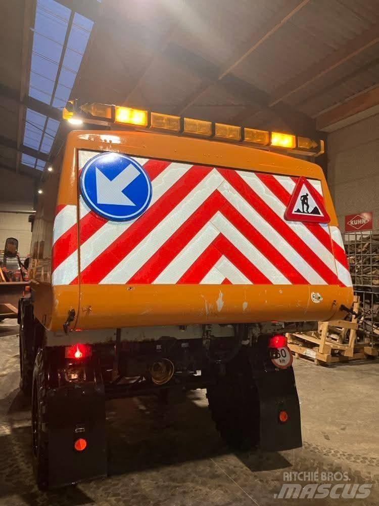 Mercedes-Benz unimog Feiemaskiner