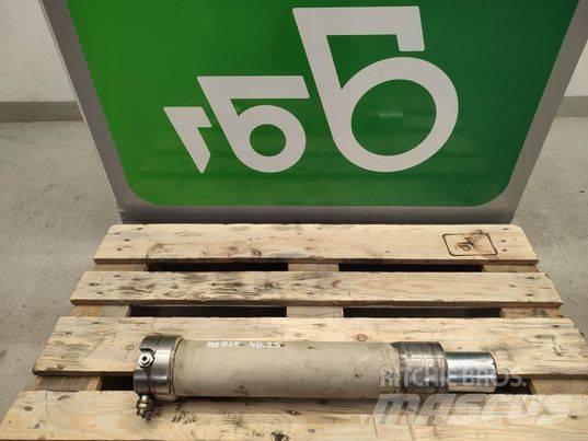 Merlo 40.25  actuator Bommer og stikker