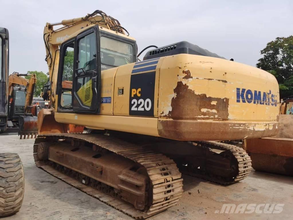 Komatsu PC 220-7 Beltegraver