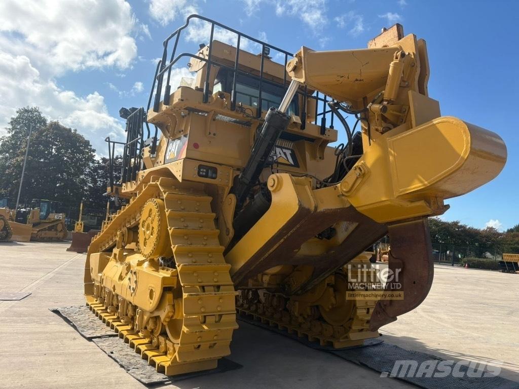 CAT D 10 T 2 Dozere Beltegående