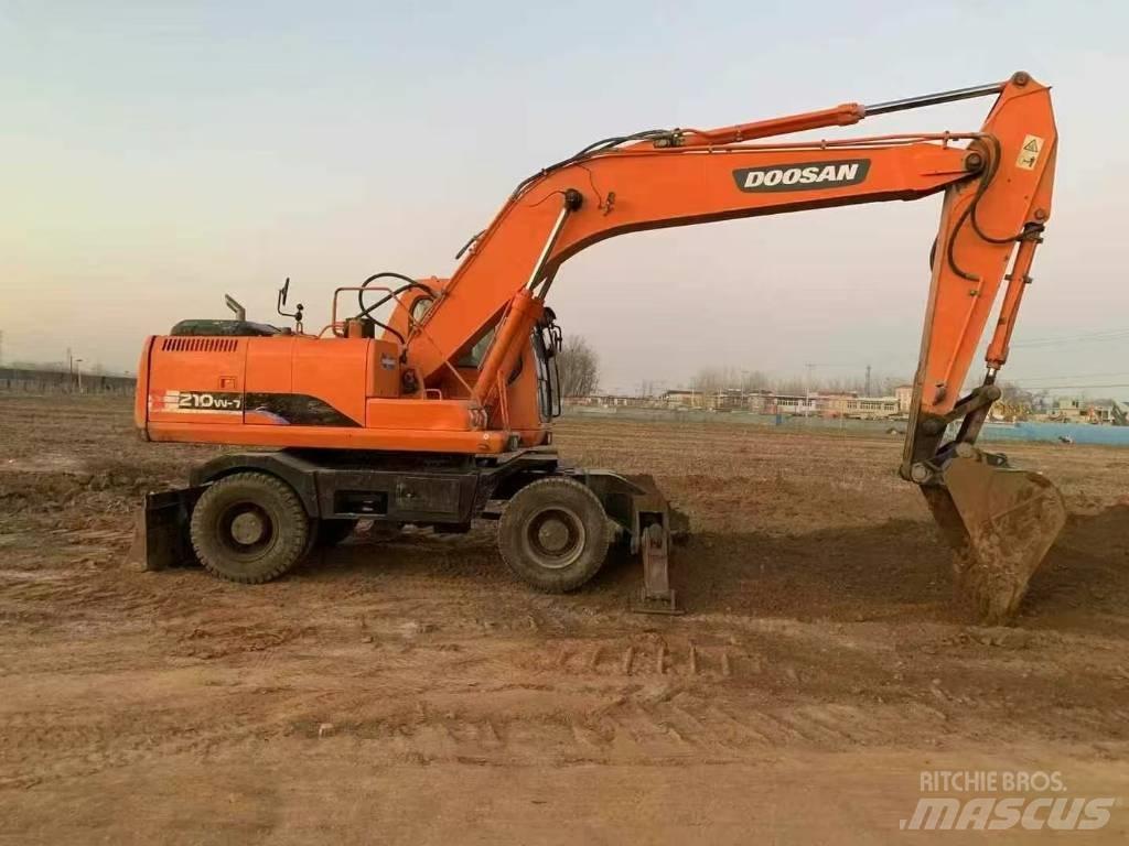 Doosan DH 210 W-7 Hjulgravere