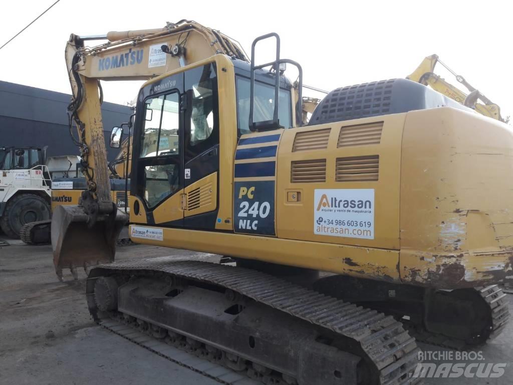 Komatsu PC240NLC-10 Beltegraver