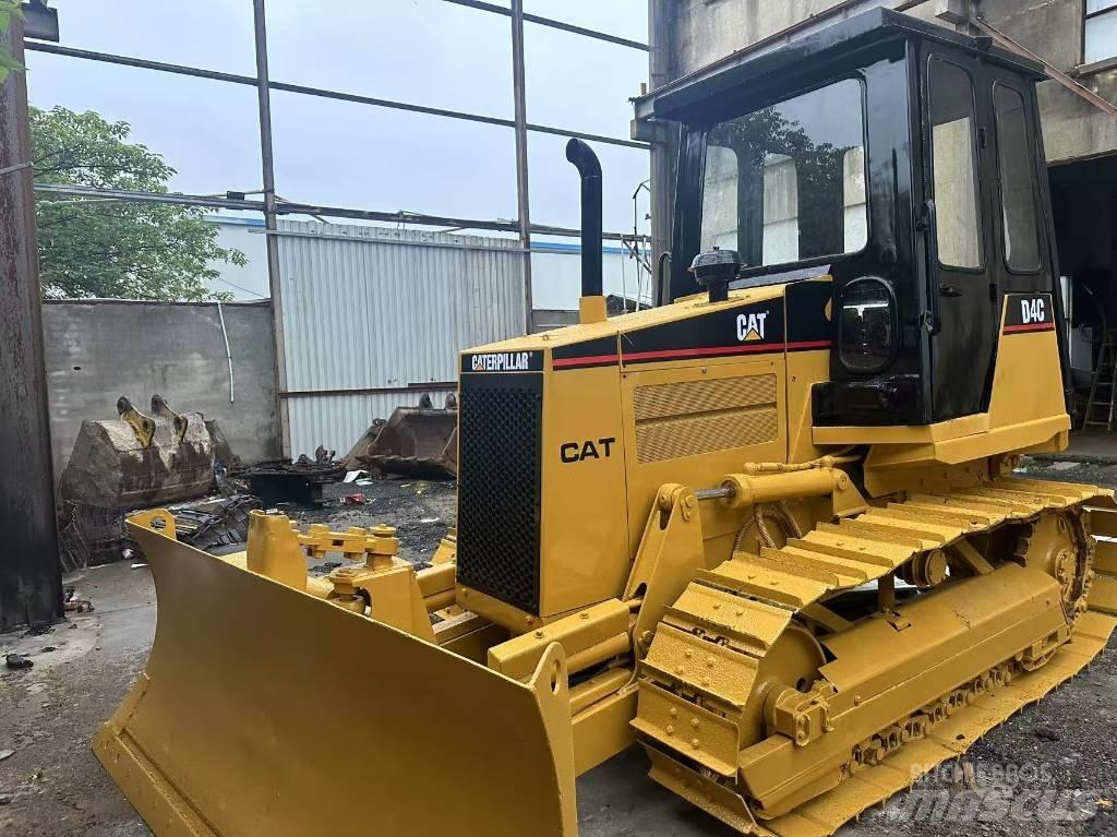 CAT D 4 C Dozere Beltegående