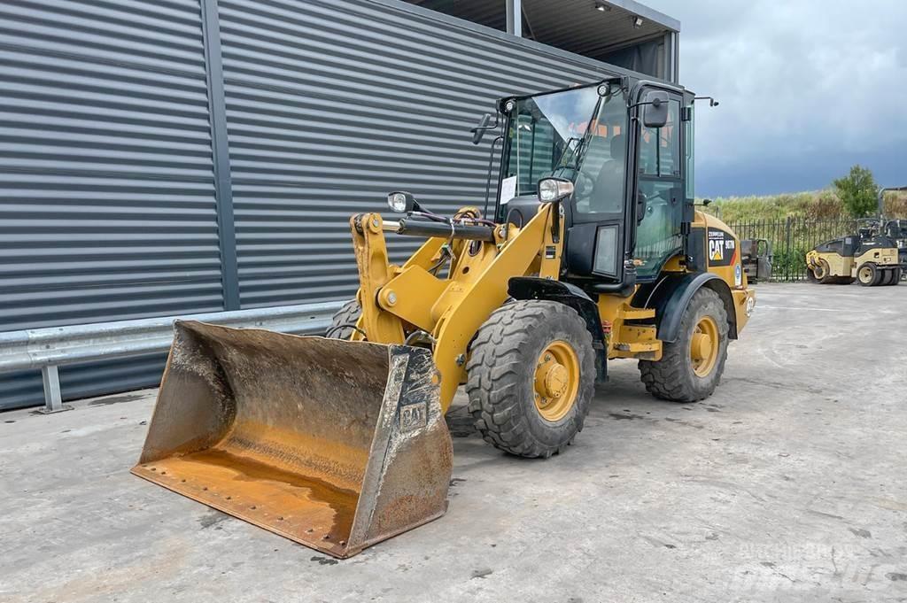CAT 907M Hjullastere