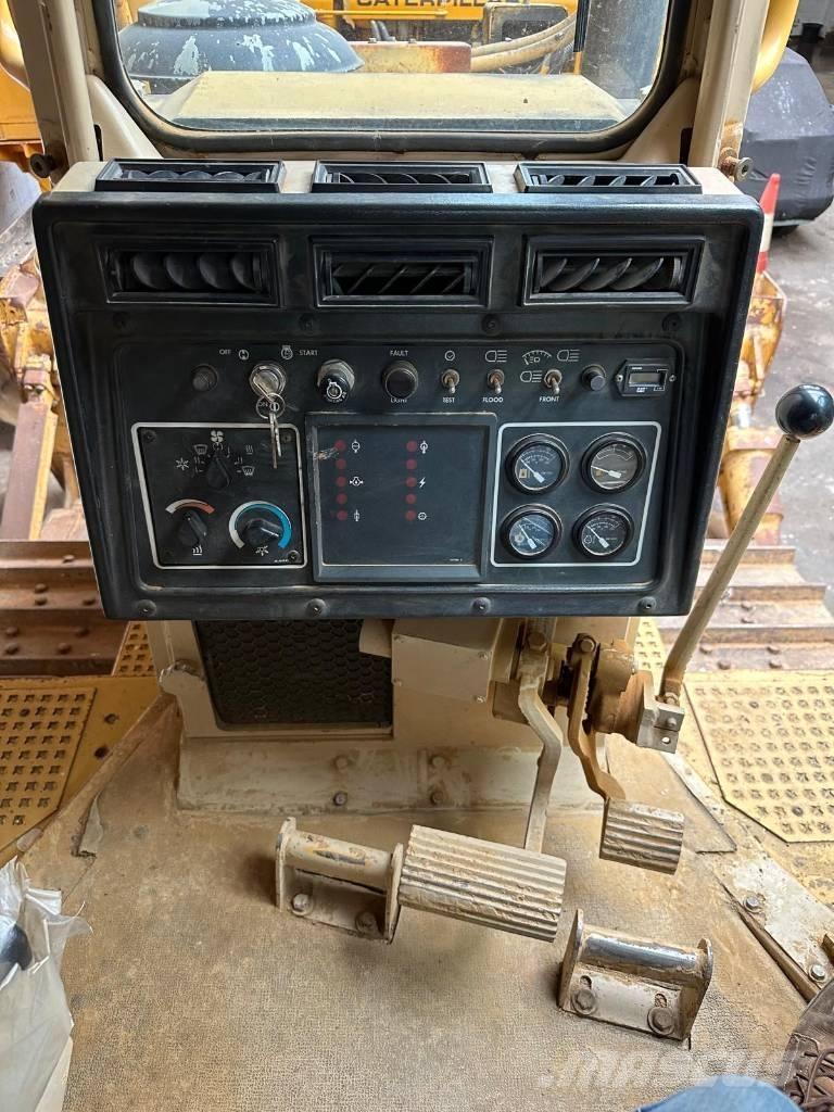 CAT D 6 H II Dozere Beltegående