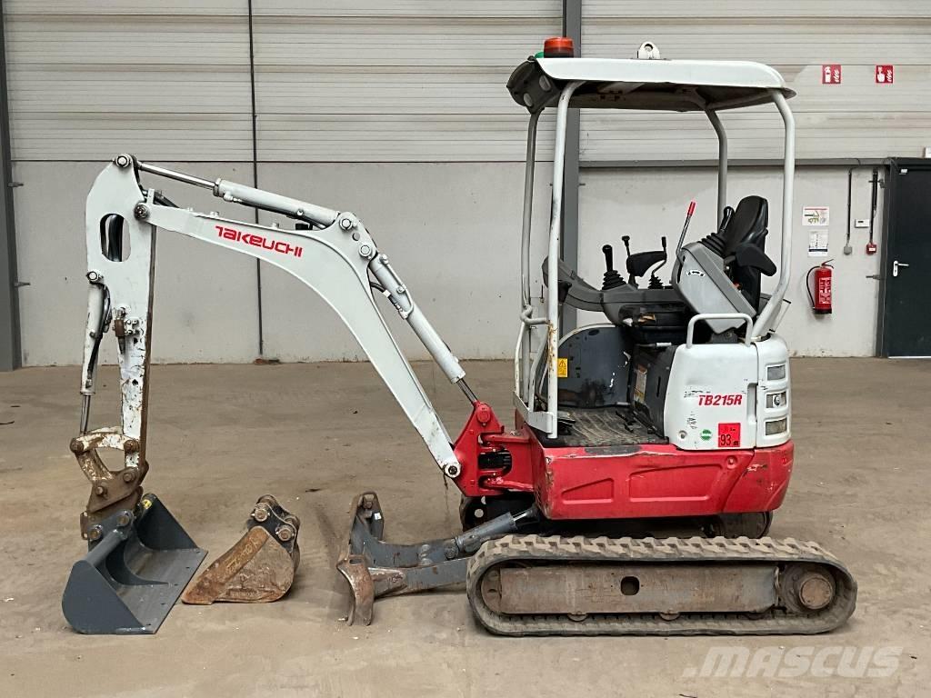 Takeuchi TB 215 R Minigravere <7t