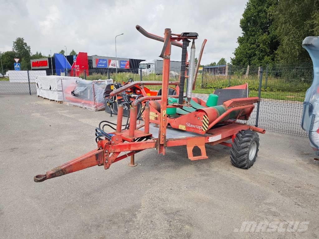 Kverneland UN 7517 Rundballepakker