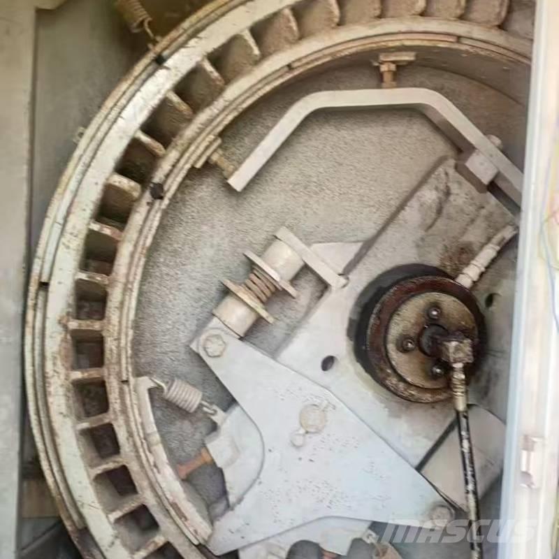 Kobelco 7150 Beltegående Kran