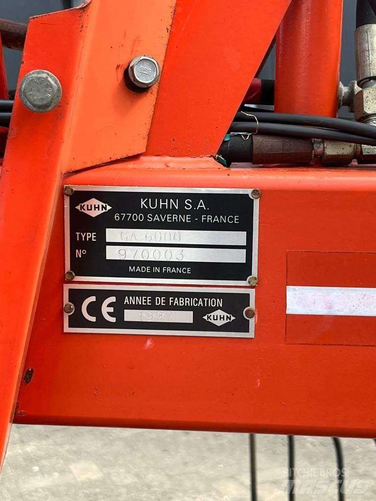 Kuhn GA 6000 Svanser