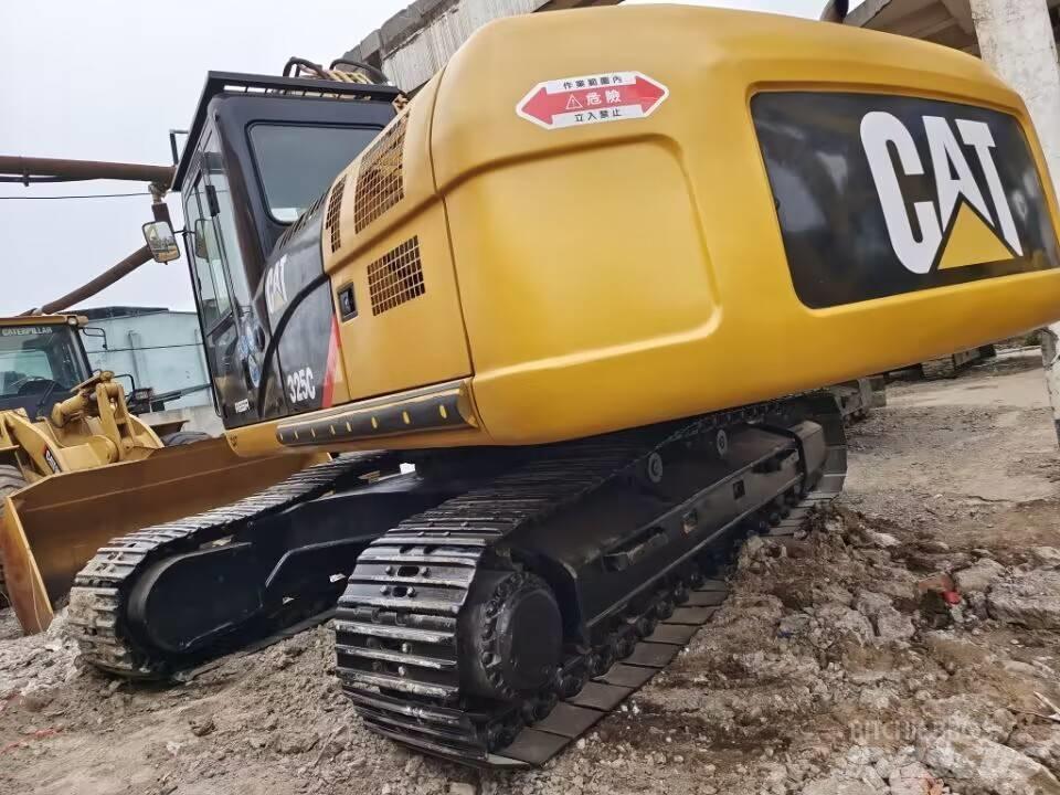 CAT 325C Beltegraver