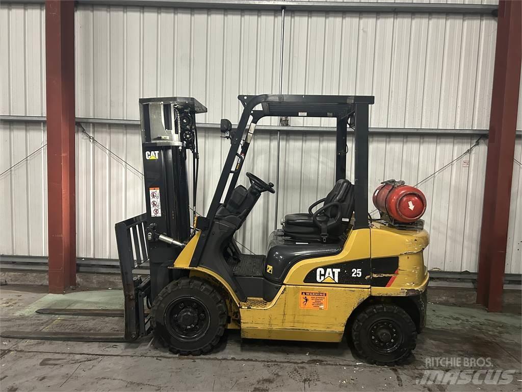CAT GP25NT Propan trucker