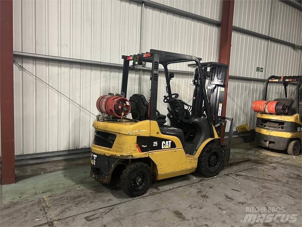 CAT GP25NT Propan trucker
