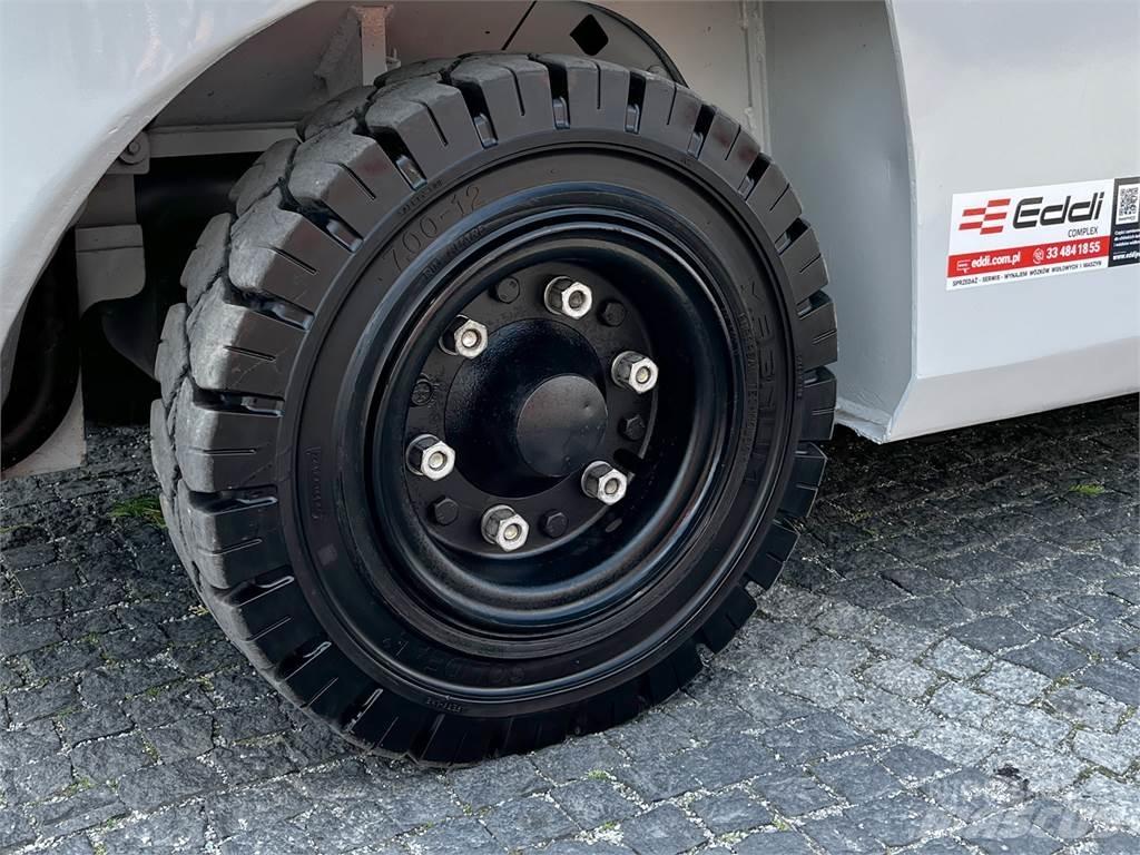 Nissan DG1F4A50Y Diesel Trucker