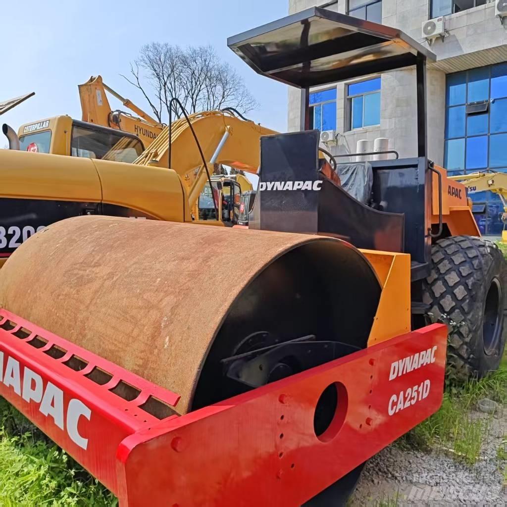 Dynapac CA 251 D Valsetog