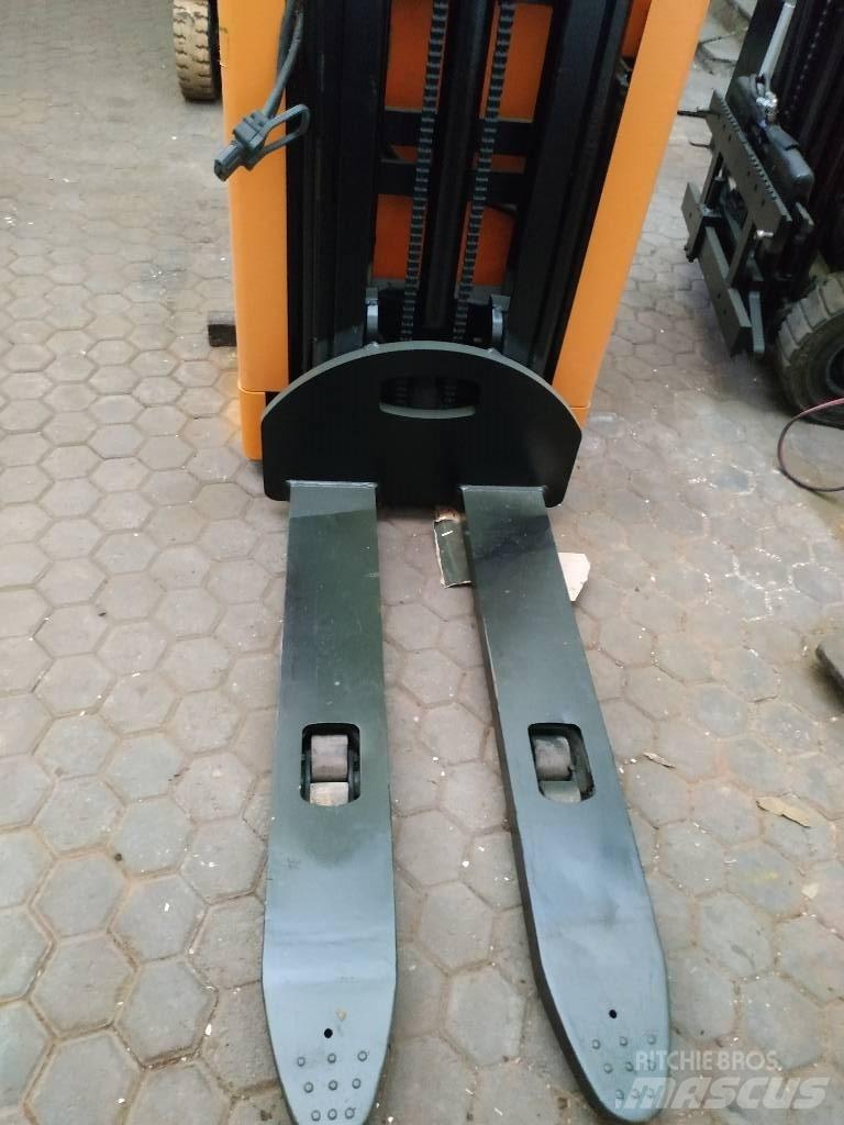 Still Aufsitzstapler Elektriske trucker