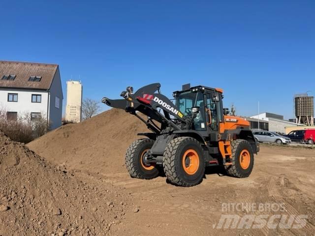 Doosan DL 220 Hjullastere