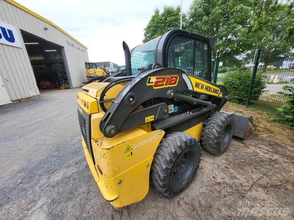 New Holland L218 Kompaktlastere