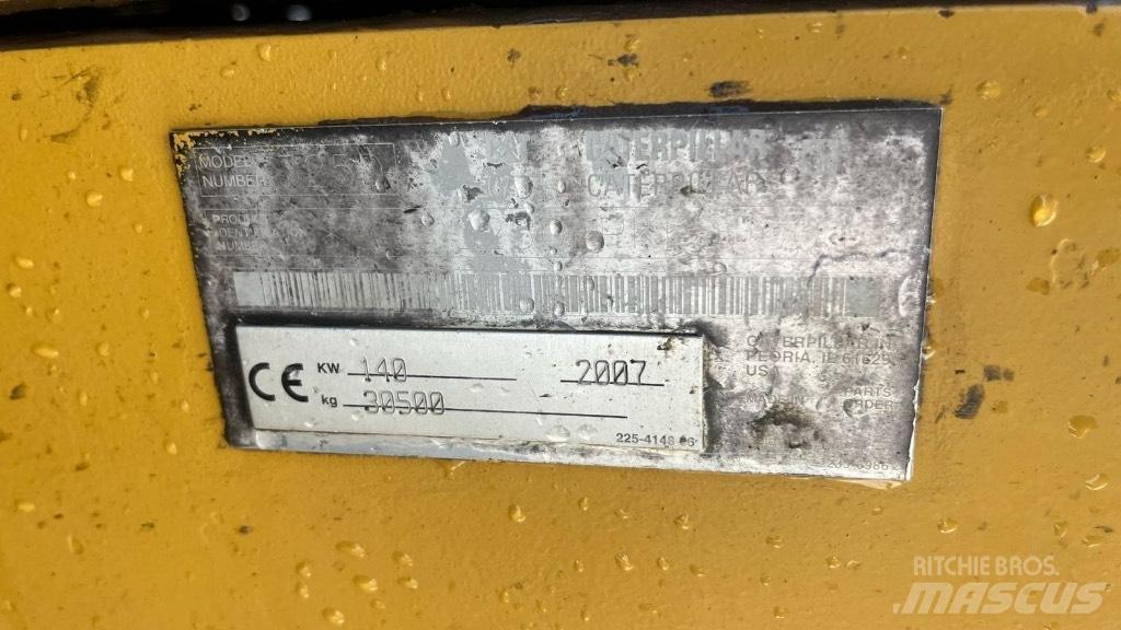 CAT 325DLN Beltegraver