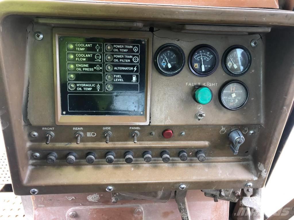 CAT D 10 Dozere Beltegående
