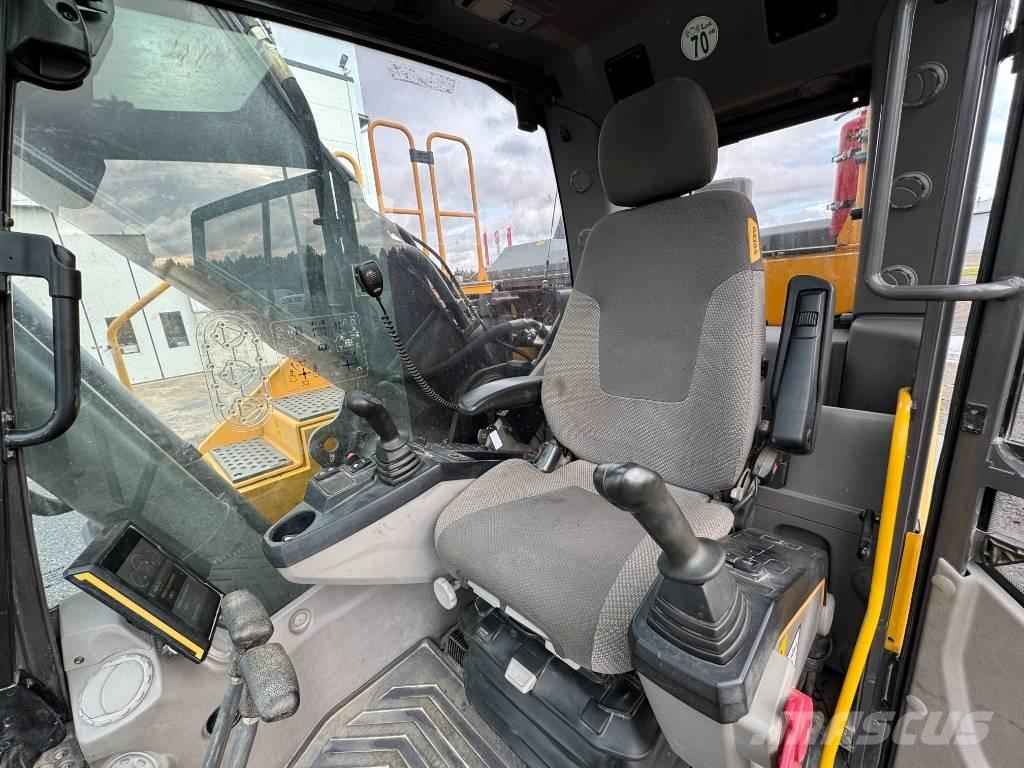Volvo EC 300 E Beltegraver