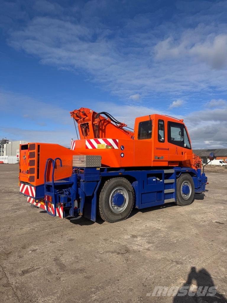 Kato CR 200 Ri Allterreng kraner