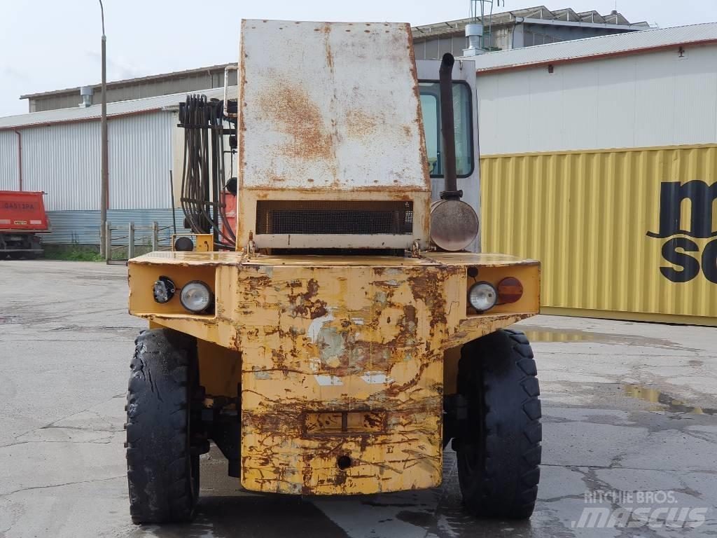 Kalmar 15-1200 Diesel Trucker