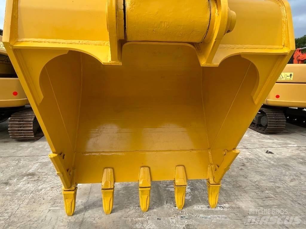 Komatsu pc400-8 Beltegraver
