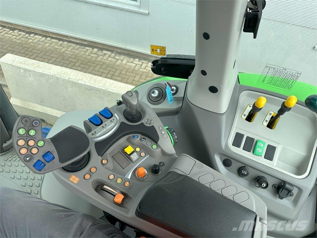 Deutz-Fahr 6215RC Traktorer