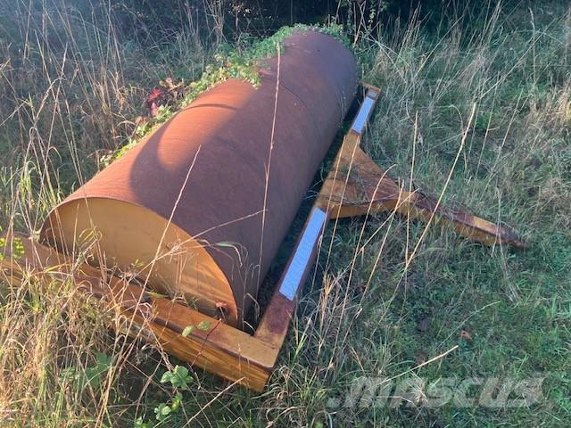  Grays 8ft rolls Valser