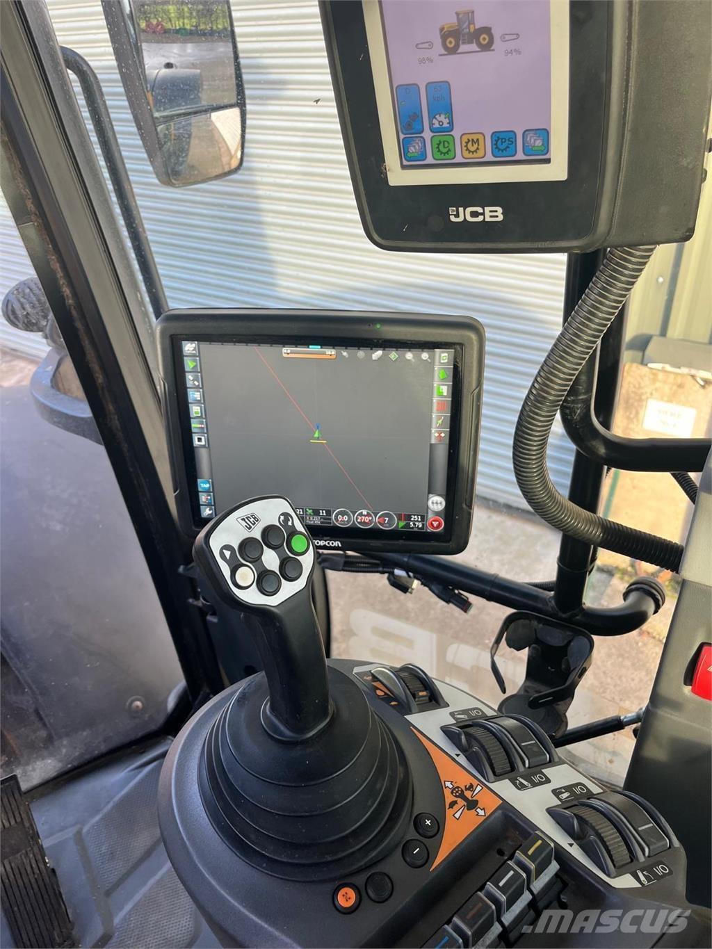 JCB Fastrac 4220 Traktorer