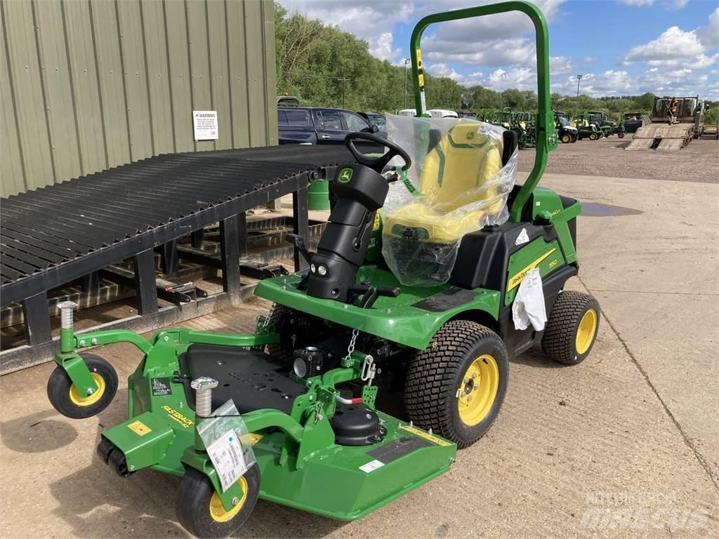 John Deere 1550 Sitteklippere