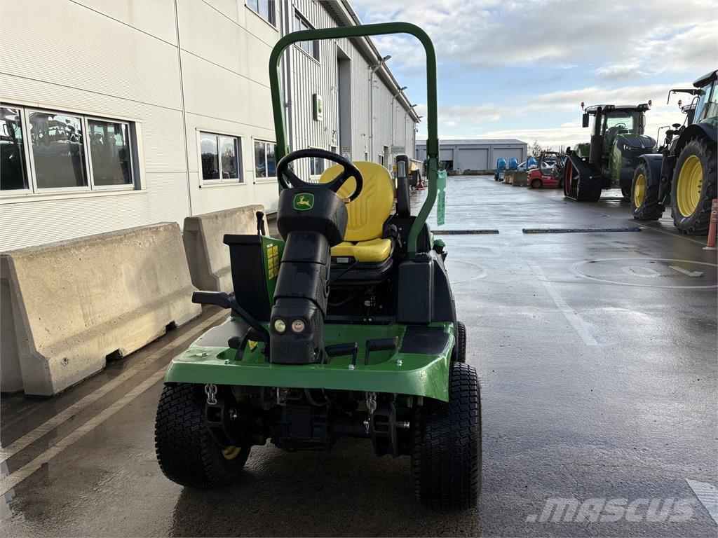 John Deere 1570 Sitteklippere