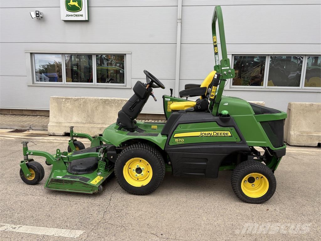 John Deere 1570 Sitteklippere