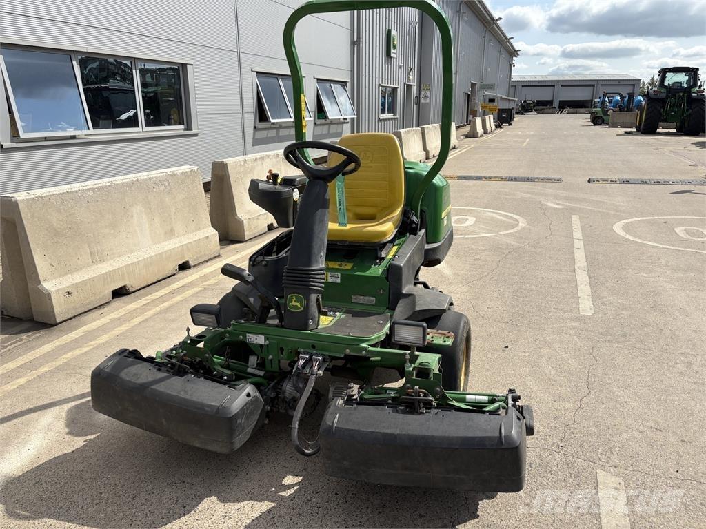 John Deere 2500E Gå-bak gressklippere