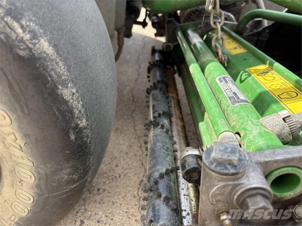 John Deere 2500E Gå-bak gressklippere