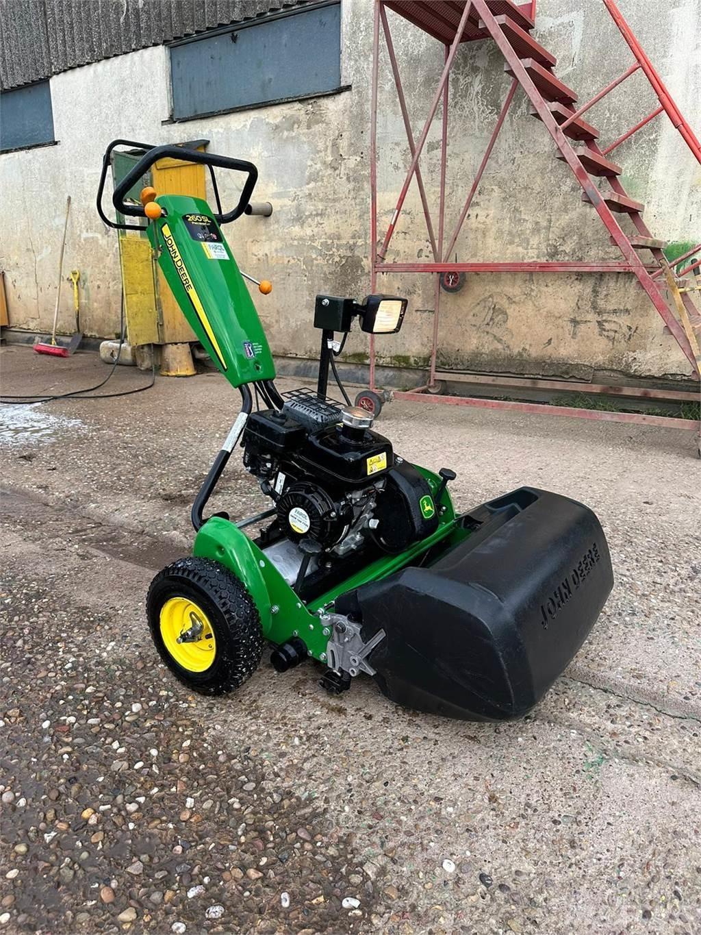 John Deere 260SL Gå-bak gressklippere