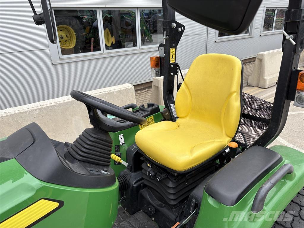 John Deere 3039R Kompakttraktorer