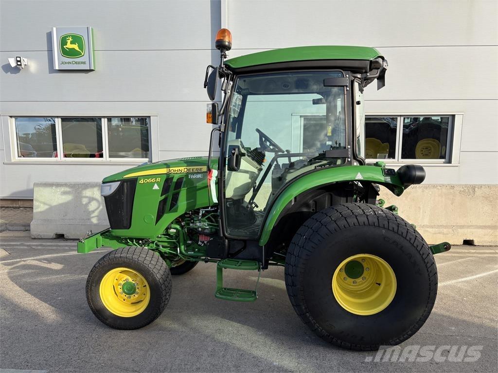 John Deere 4066R Kompakttraktorer