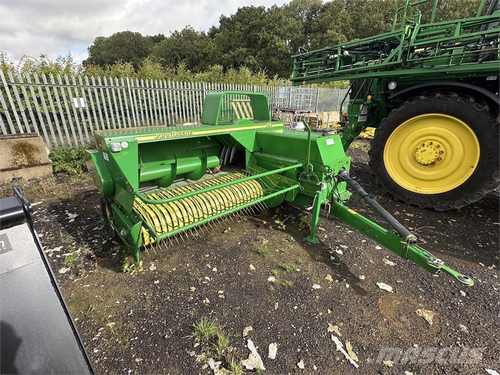 John Deere 459 Firkantpresser