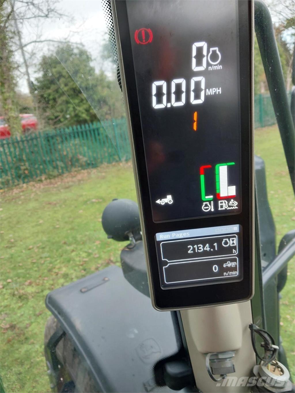 John Deere 6100M Traktorer