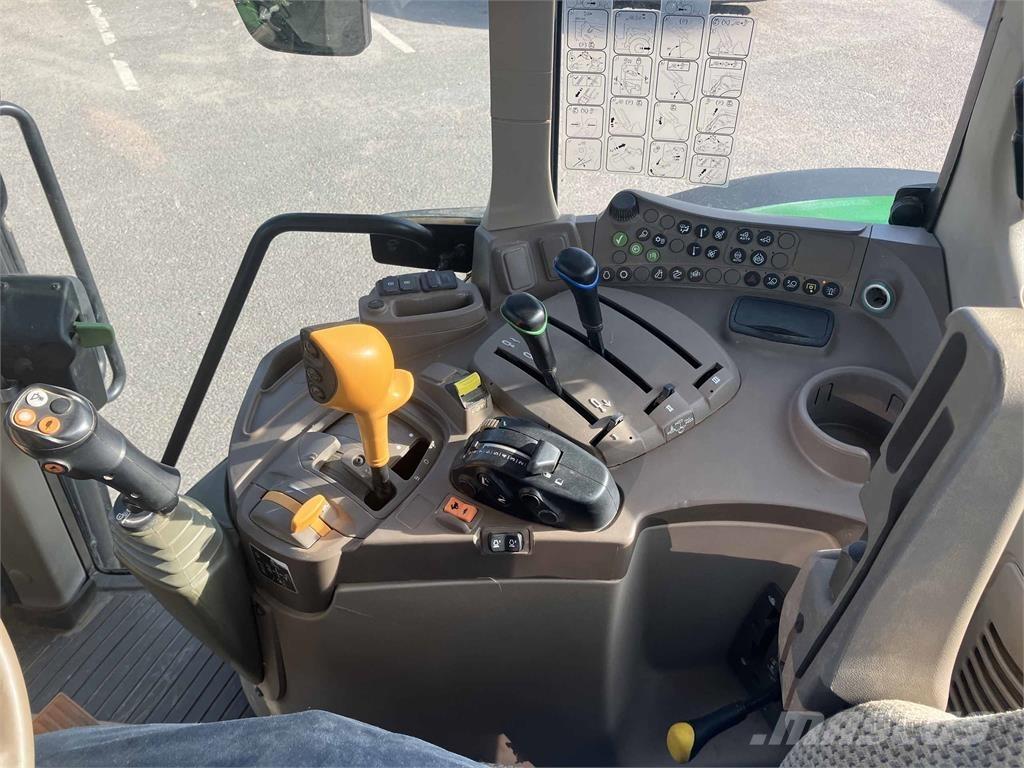 John Deere 6120M Traktorer